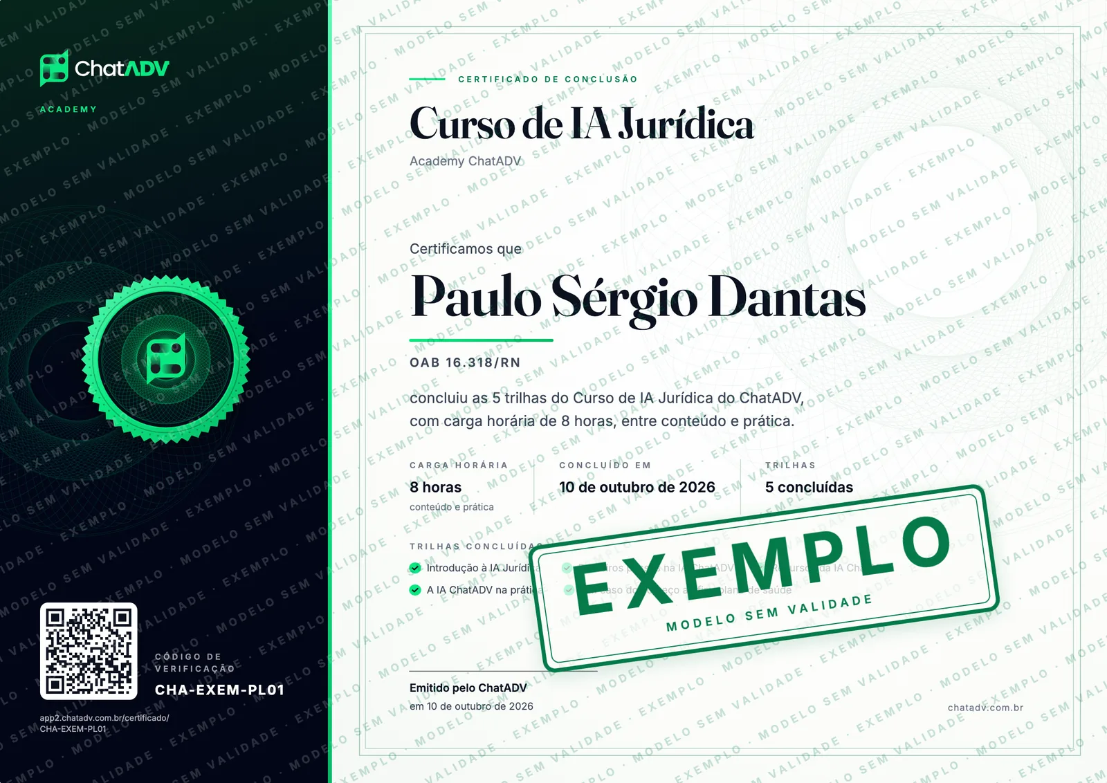 Modelo do certificado do Curso de IA Jurídica do ChatADV, com o carimbo EXEMPLO, carga de 8 horas, as 5 trilhas e o código de verificação
