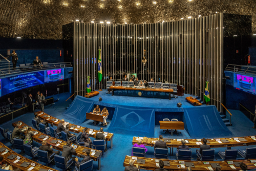 Senado Aprova Fim da Saidinha de Presidiários